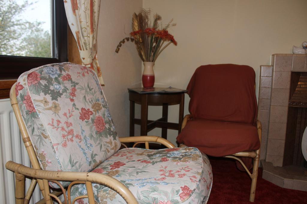 インヴァルリー ザ ブラック ブル イン Bed & Breakfast エクステリア 写真